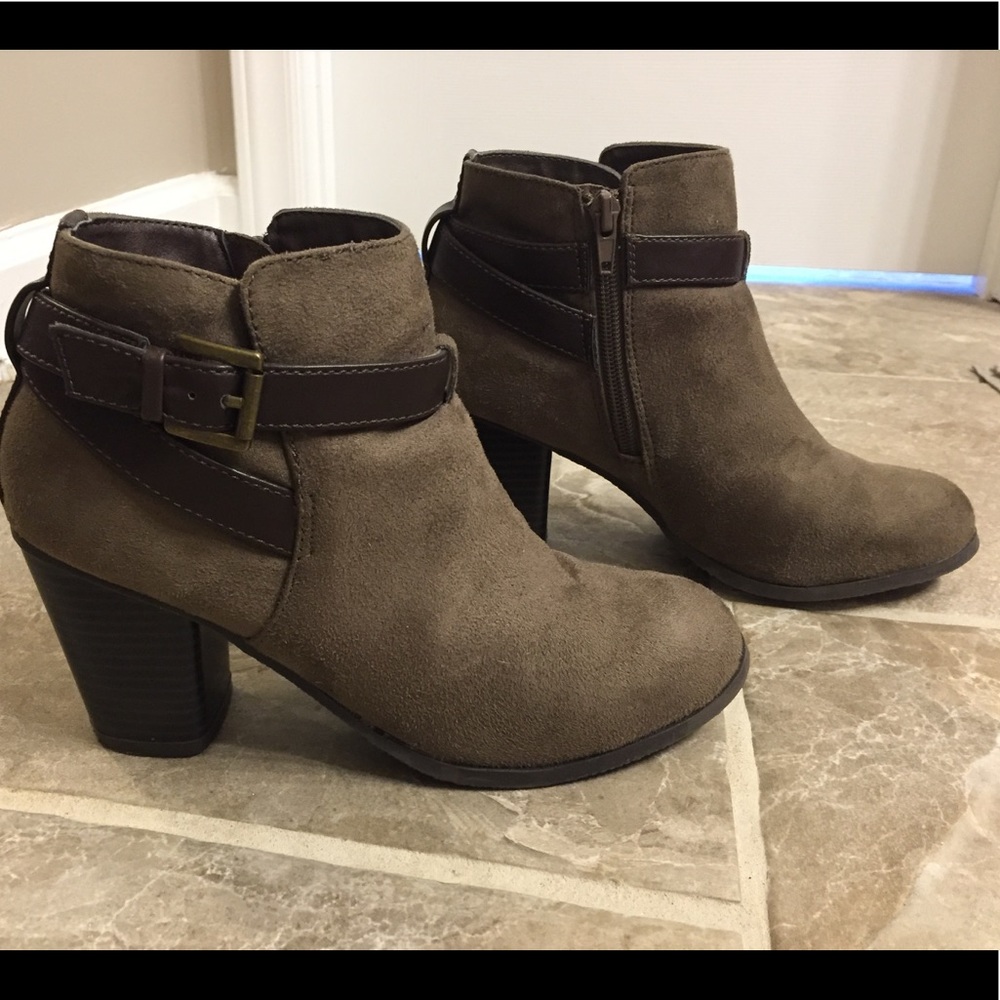 Brown ankle boots