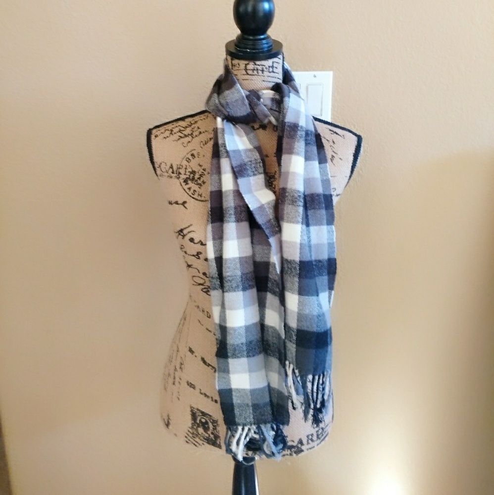 Black and White Scarf