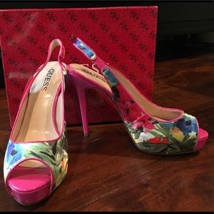Guess pink multi satin, floral sling back