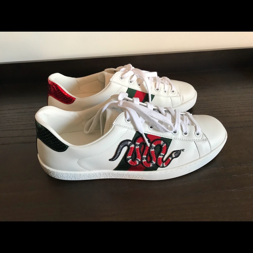 Men’s Gucci Snake Sneakers
