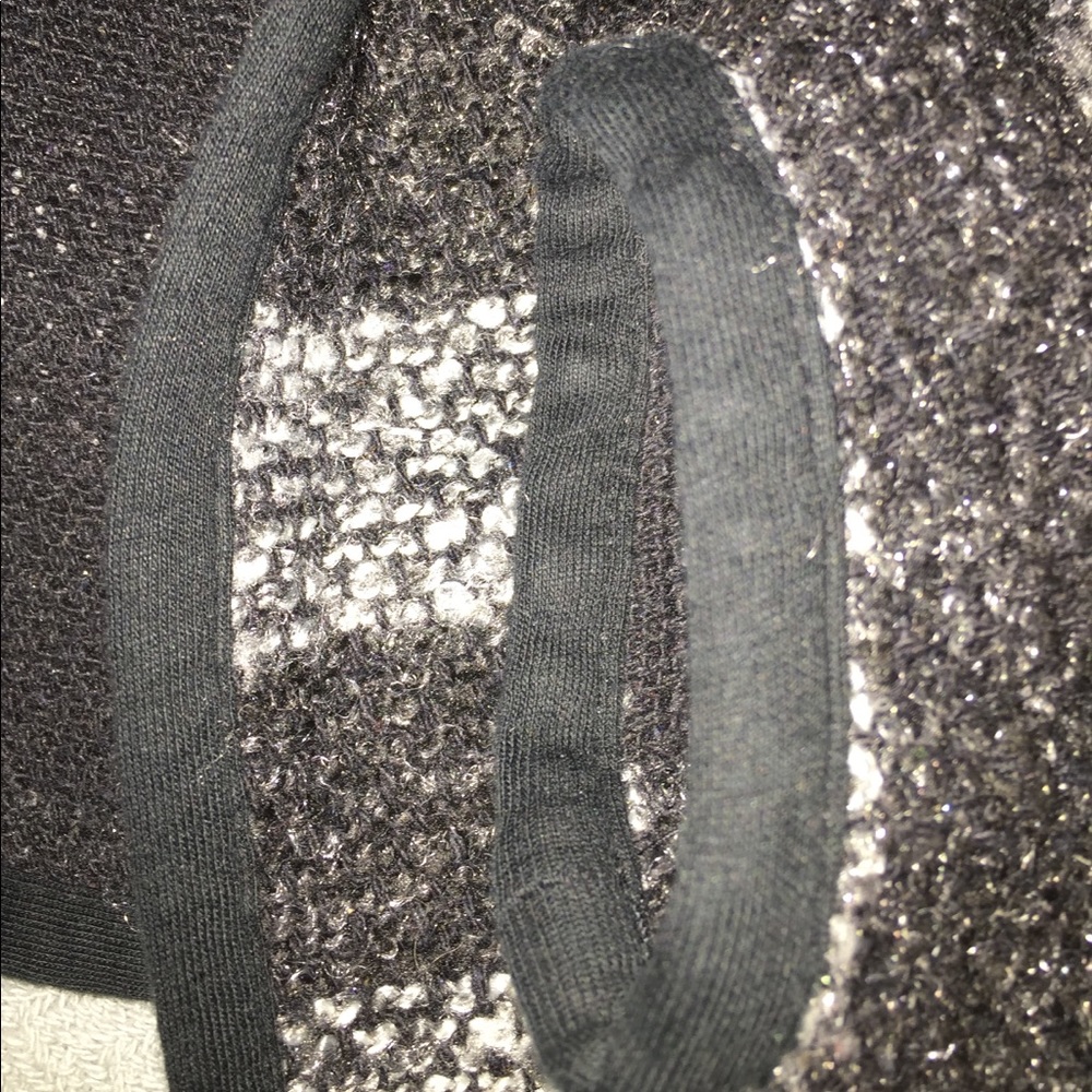 Blazer - Picture 5 of 5