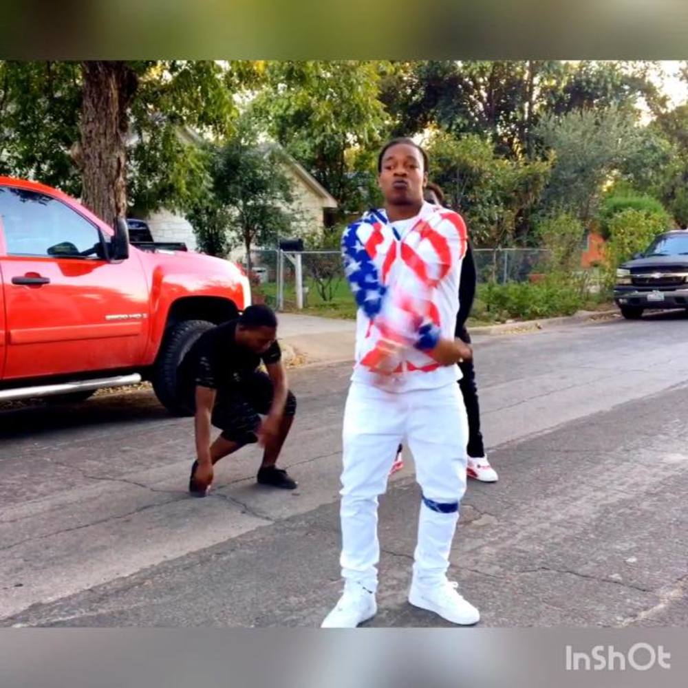 Meet your Posher, Aye