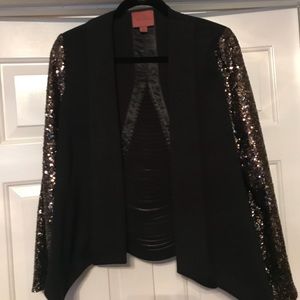 Sequined sleeve, black, fashion blazer. EUC