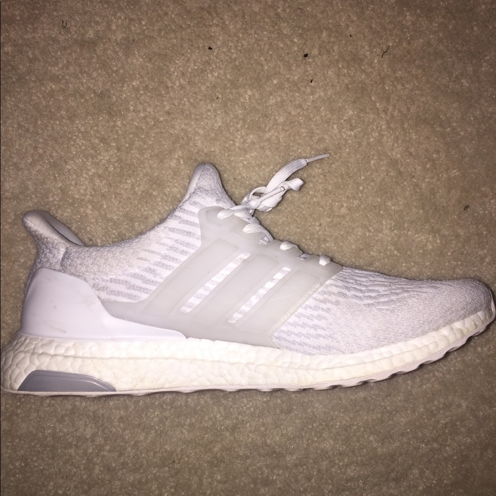 Triple white ultraboost