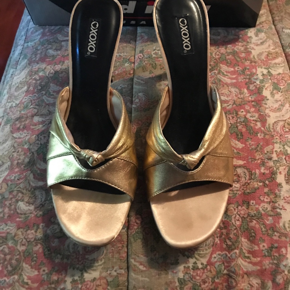 OXOX Gold Mules size US 10 EUR 41