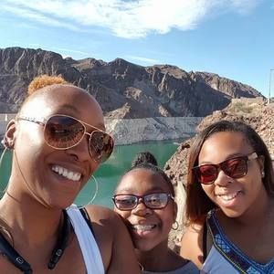 Meet your Posher, Miesha