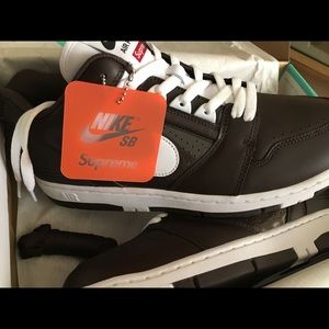 Nike x Supreme SB Air Force 2