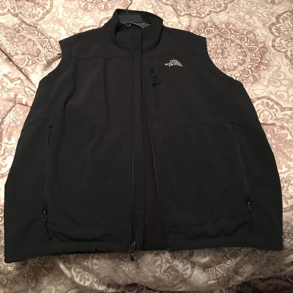 XL north face Vest wind& rain repellant