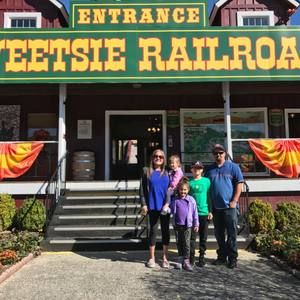 Meet your Posher, Annie