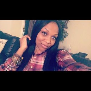 Meet your Posher, Malika