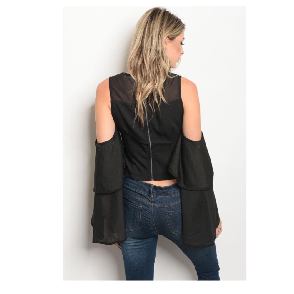 Long sleeve ruffle cold shoulder blouse - Picture 2 of 7