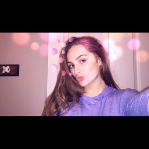 Meet your Posher, Carly