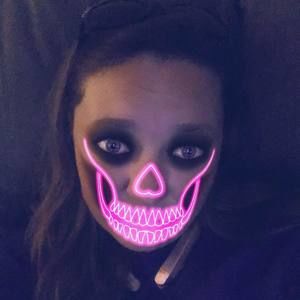 Meet your Posher, Tesa