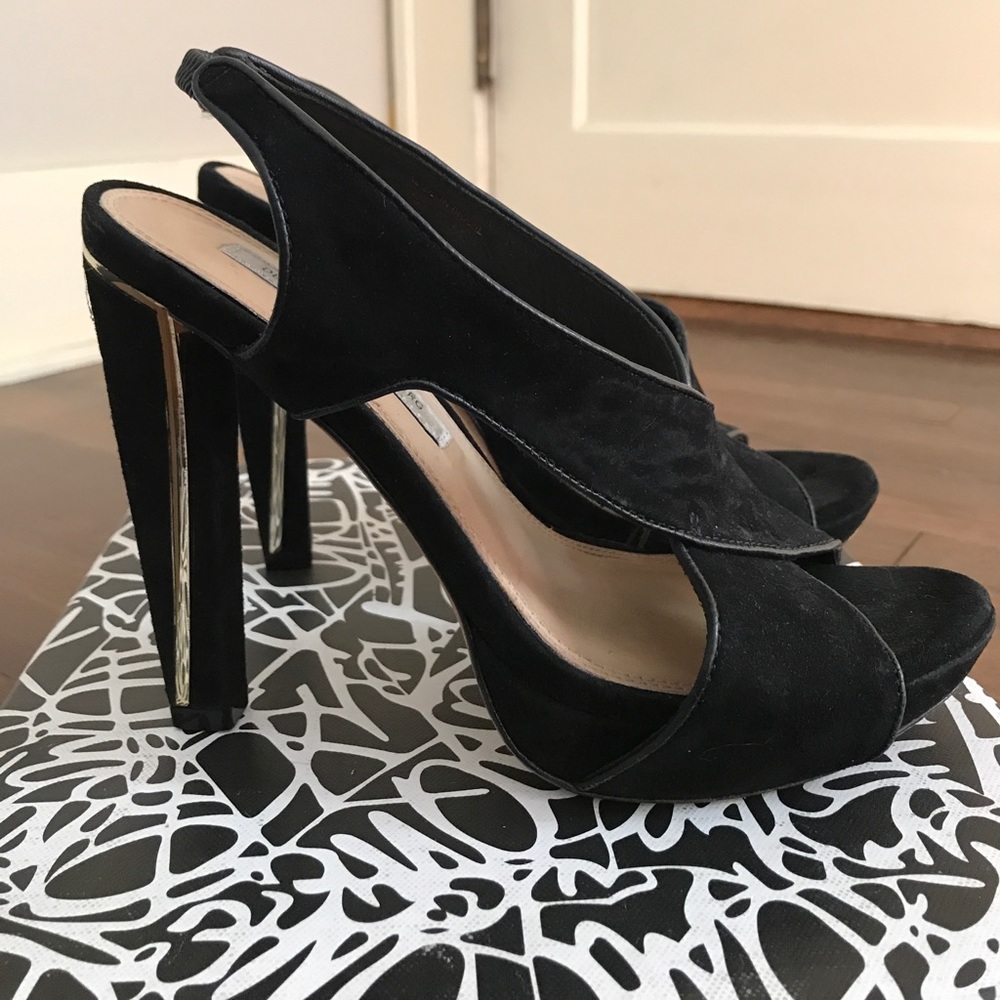 DVF Black Pumps