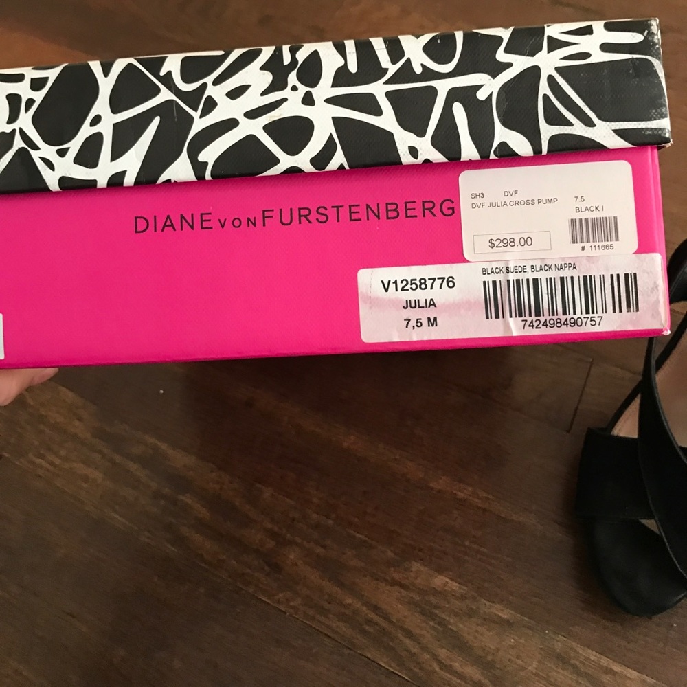 DVF Black Pumps - Picture 3 of 3