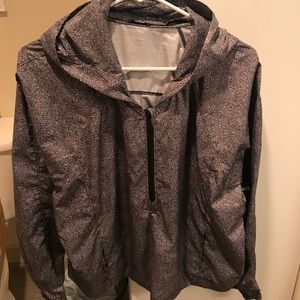 Lululemon pull over wind breaker jacket