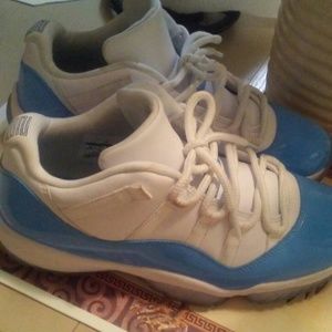 Jordan 11 low Unc