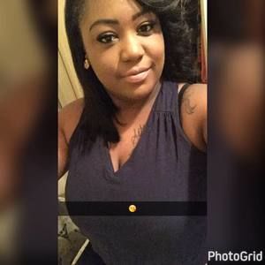 Meet your Posher, Latisha