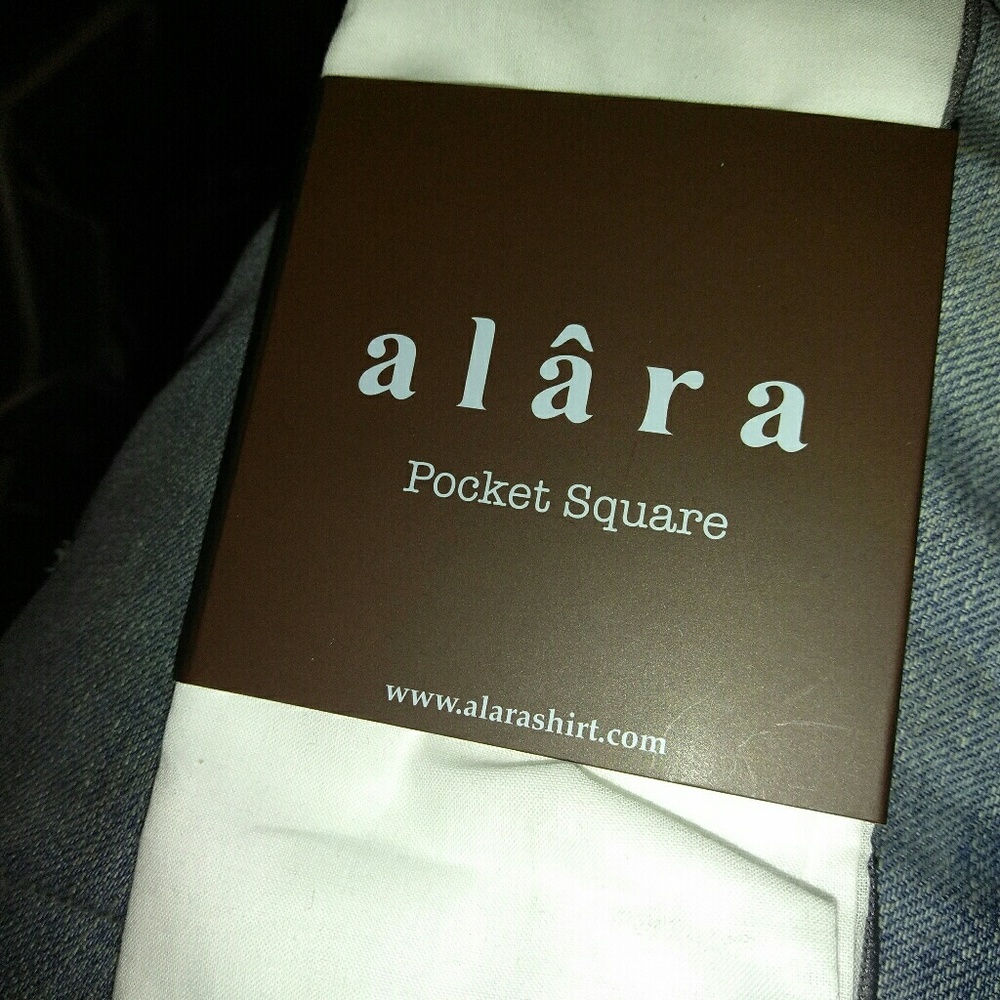 Alâra pocket square