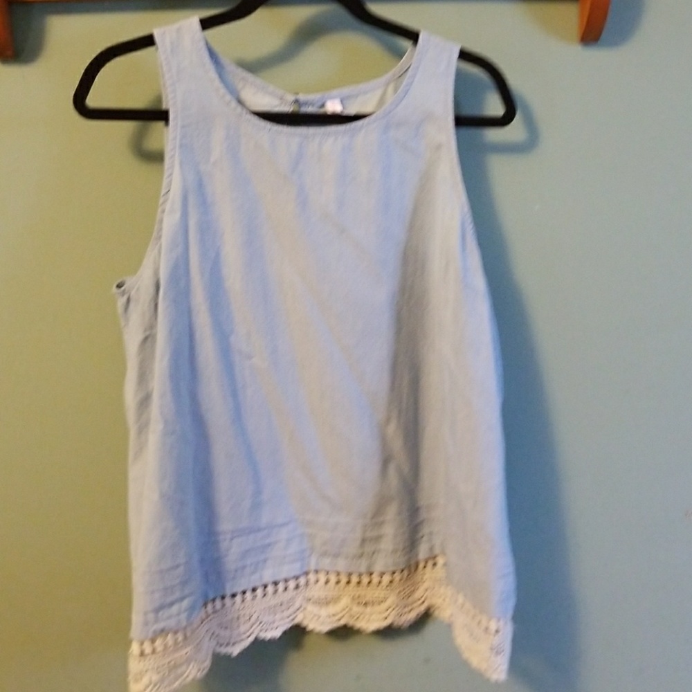 Cute chambray shirt