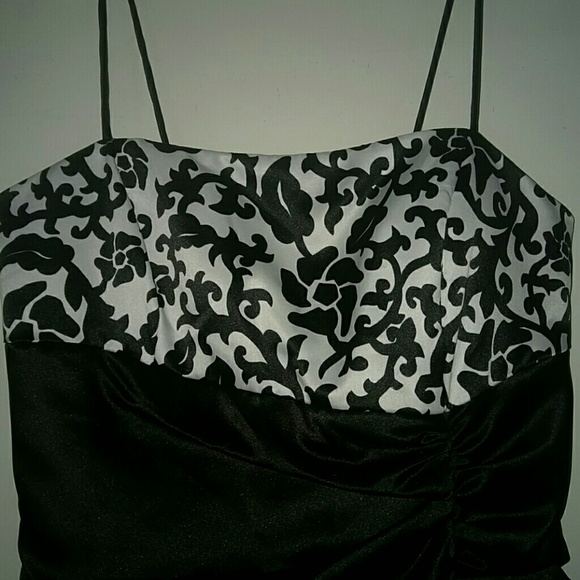 Cocktail/Formal Dress - Picture 4 of 6