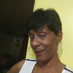 Meet your Posher, Constance