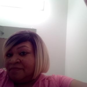 Meet your Posher, Beverly