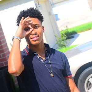 Meet your Posher, Damien