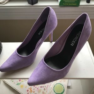 NWOT lilac heels