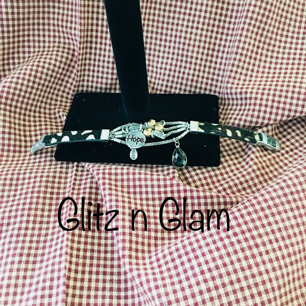 . 🚨ONLY ONE LEFT🚨..........BRACELET - Picture 5 of 7