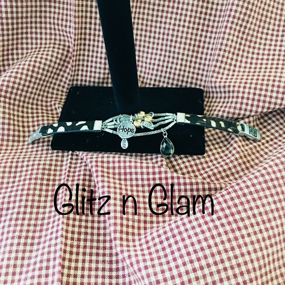 . 🚨ONLY ONE LEFT🚨..........BRACELET - Picture 5 of 7