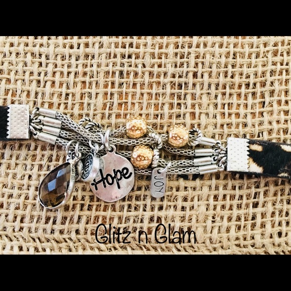 . 🚨ONLY ONE LEFT🚨..........BRACELET - Picture 6 of 7