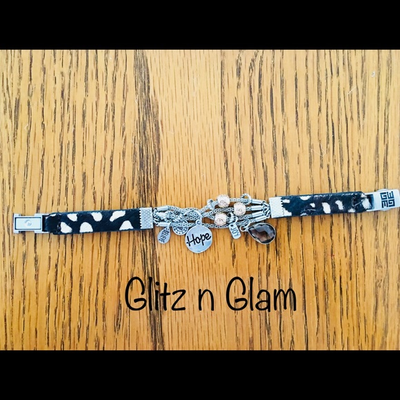 . 🚨ONLY ONE LEFT🚨..........BRACELET - Picture 7 of 7