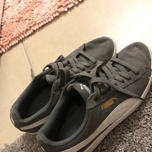 Puma suede tennis shoes