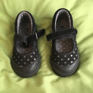 Toddler girls shoes, See Kai Run, size 9