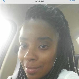 Meet your Posher, Keisha