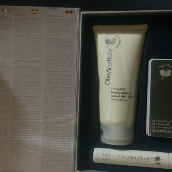 Obey Your Body Ocean Nail Care Kit - Picture 3 of 8