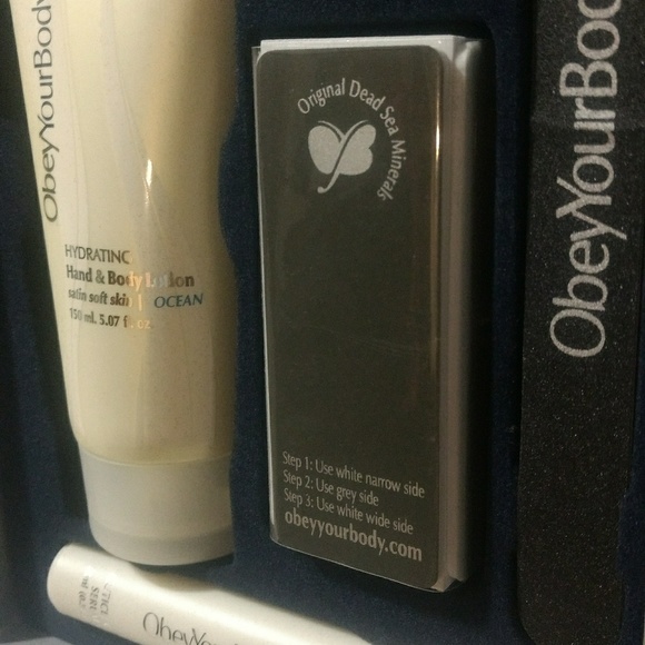 Obey Your Body Ocean Nail Care Kit - Picture 8 of 8