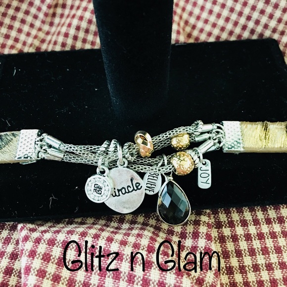 🚨 ONLY ONE LEFT 🚨........BRACELET - Picture 4 of 8