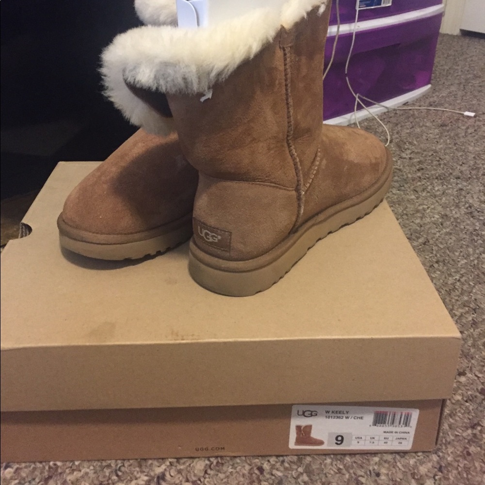 Brown uggs