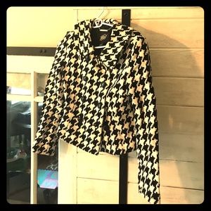 Black house white market jacket