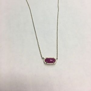 Kendra Scott necklace