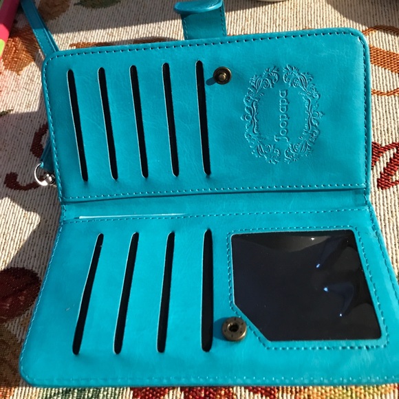 Galaxy Note5 wristlet. Brand new. - Picture 2 of 5