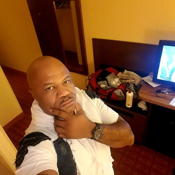 Meet your Posher, Bryan - Picture 1 of 1