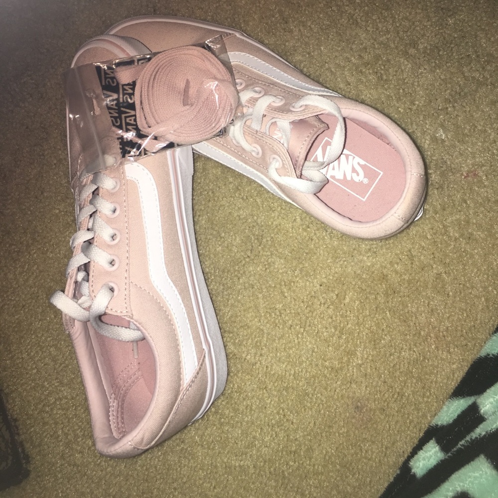 Light pink vans NWOT ❤️