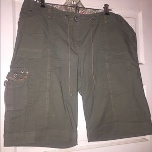 Ladies shorts