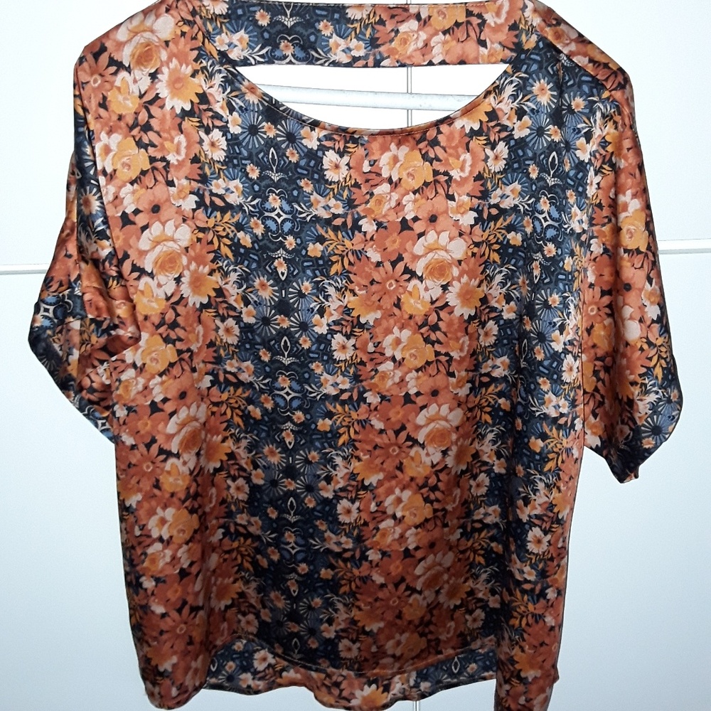 Forever 21 top with open back