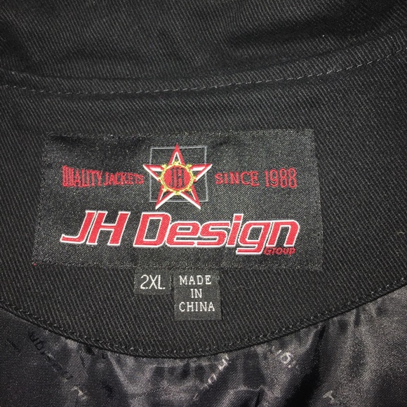 Men’s Jacket - Picture 4 of 6