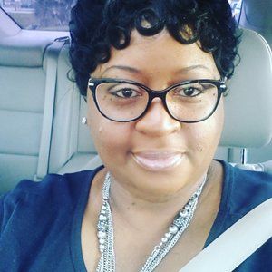 Meet your Posher, Latonya