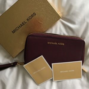 Michael Kors - Wrist Wallet